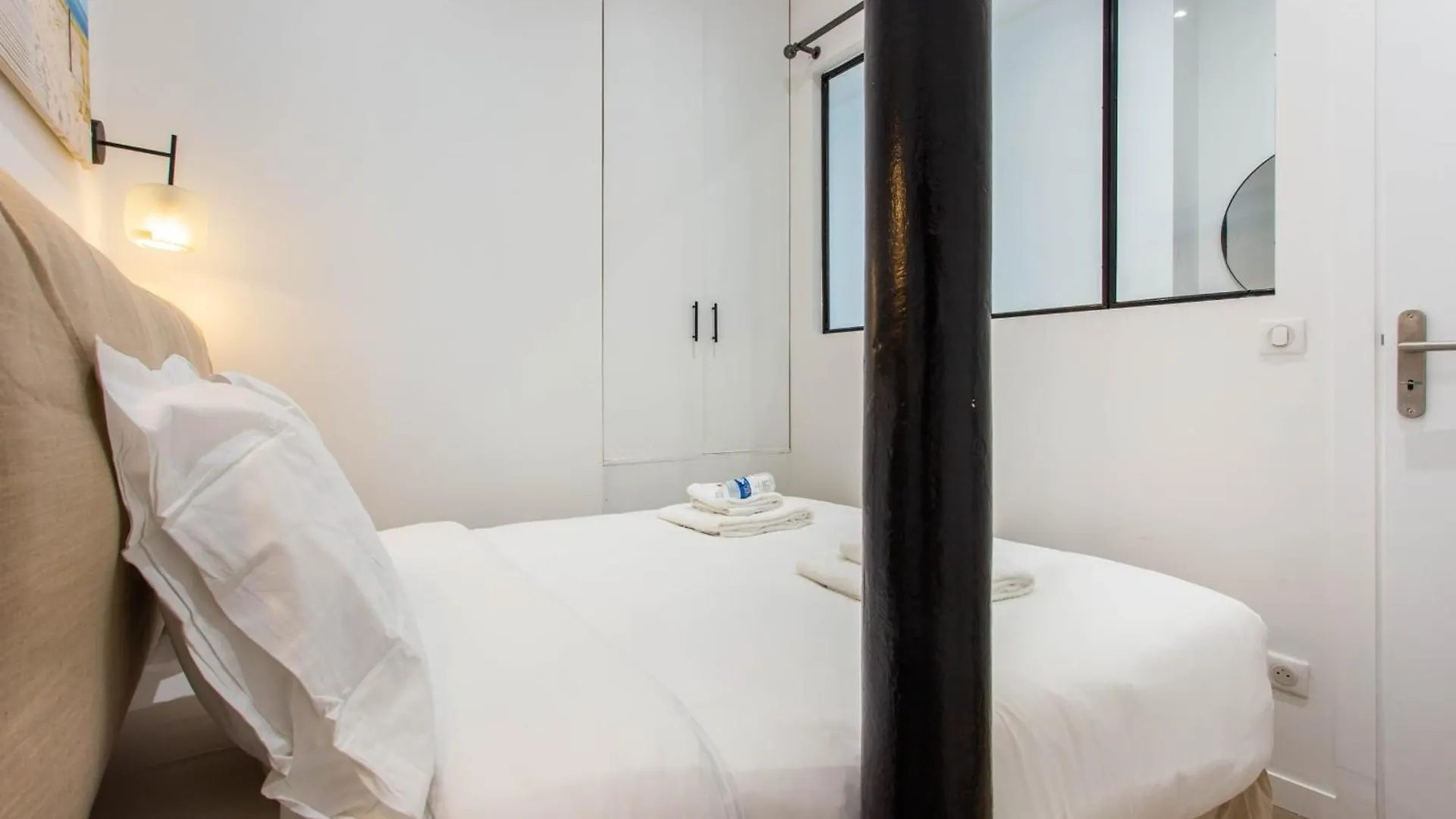 Intimate Apartment - 1Br-4P - Republique Paris France